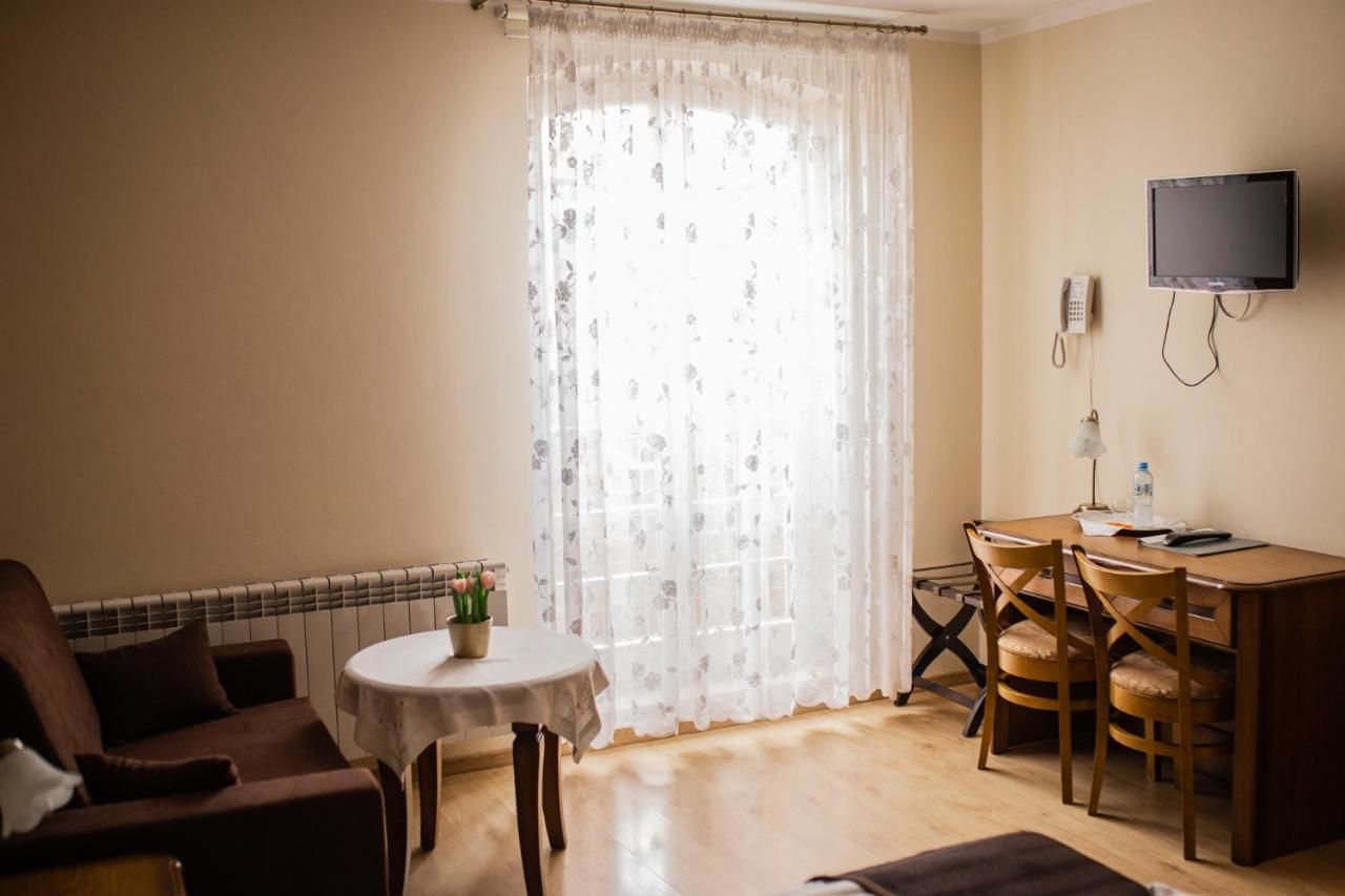 Отель Hotel Przedzamcze Дзялдово